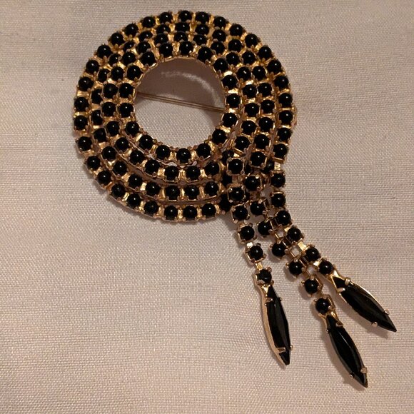Jewelry - Vintage Brooch Pin Black Glass Faceted Stones Chain Gold Tone